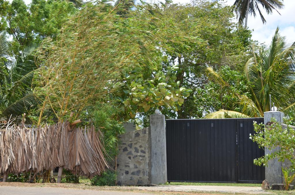Yaye Guest House Tissamaharama Exterior photo