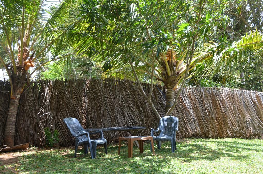 Yaye Guest House Tissamaharama Exterior photo
