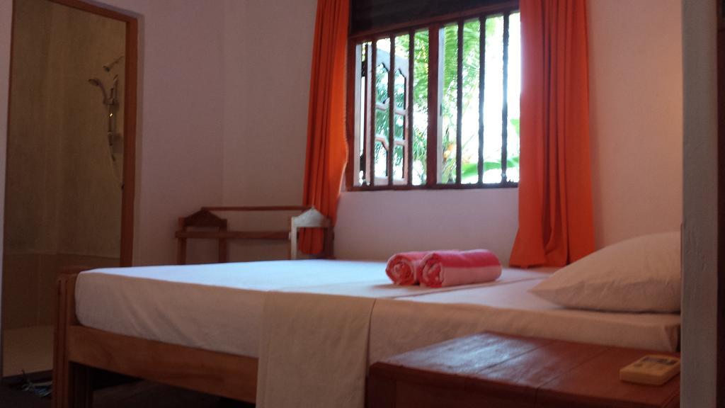 Yaye Guest House Tissamaharama Exterior photo